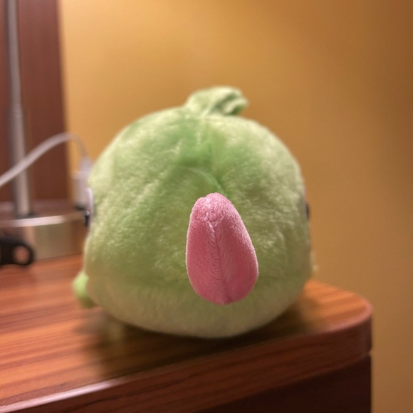 Chameleon Plush - Picture 3 of 5